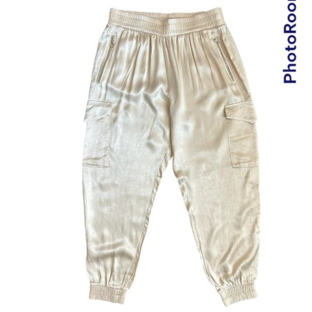 Zara Womens Neutral Beige Jogger Parachute Style Satin Cargo Pants. SZ M